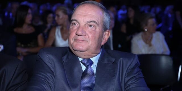 Ο Καραμανλής απαντά στον Σημίτη: Δεν διαπραγματευόμαστε εθνική κυριαρχία