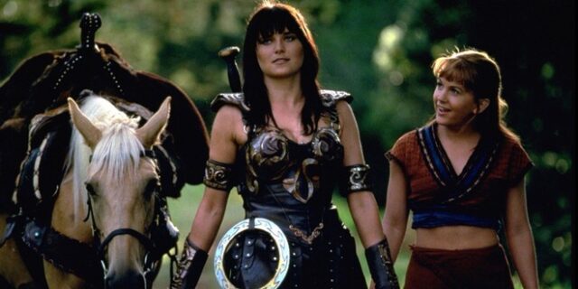 Lucy Lawless: Πώς είναι σήμερα η θρυλική “Ζήνα, Πριγκίπισσα του Πολέμου”