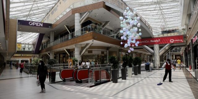 Άνοιξαν malls, εκπτωτικά χωριά, κέντρα αισθητικής – Τι ισχύει