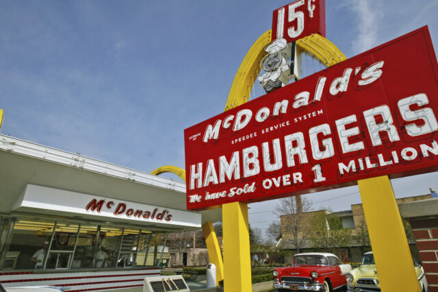 Ο πωλητής μίξερ που έκανε τα McDonald’s επιχείρηση δισεκατομμυρίων δολαρίων