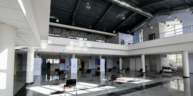 Εμβόλιο κορονοϊού: Άνοιξε η πλατφόρμα για τις ηλικίες 18 – 24 ετών