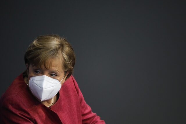 H Μέρκελ ζητά εξουσιοδότηση να επιβάλει σκληρότερο lockdown στη Γερμανία