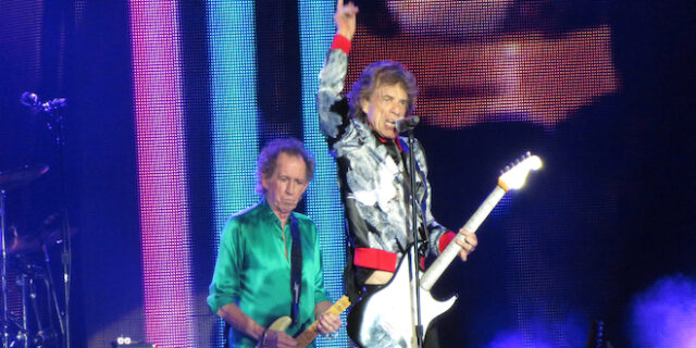 Ο Μικ Τζάγκερ γιορτάζει το τέλος του lockdown με το τραγούδι Eazy Sleazy