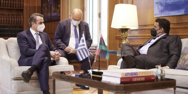 Άμεση επανεκκίνηση συνομιλιών με Λιβύη για ΑΟΖ – Σφήνα στο μνημόνιο με Τουρκία