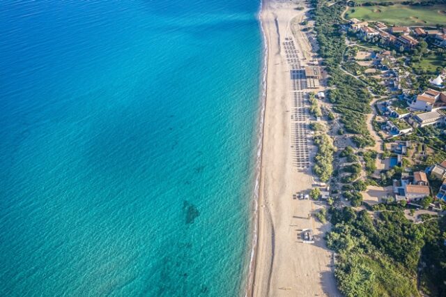 H Costa Navarino υποδέχεται τη νέα σεζόν