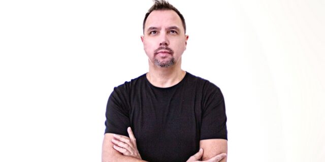 Nick Alexiou: Το “Messiah” είναι ένα soundtrack με μουσικές του κόσμου