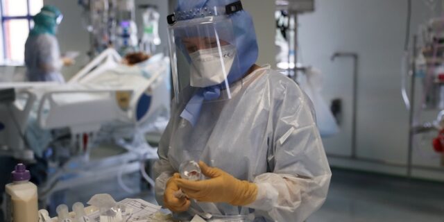 Νοσοκομεία: Ασφυκτική πίεση στο ΕΣΥ λόγω κορονοϊού – Σχέδιο έκτακτης ανάγκης