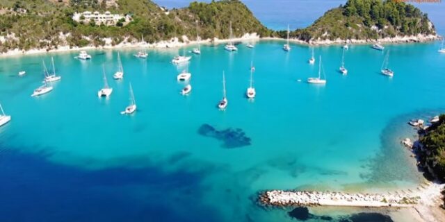 Το απέραντο γαλάζιο των εξωτικών Παξών σε ένα μαγικό βίντεο