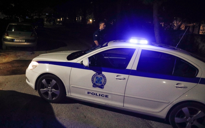 Άγρια καταδίωξη στο κέντρο της Αθήνας – Οδηγός επιχείρησε να εμβολίσει αστυνομικούς
