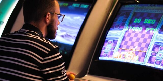 Retro κονσόλες για να ζήσεις ξανά τις παιδικές σου αναμνήσεις!