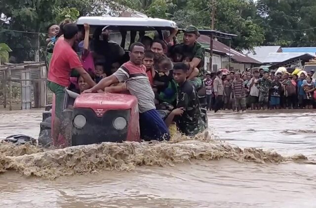 Ινδονησία και Ανατολικό Τιμόρ: Δεκάδες νεκροί και αγνοούμενοι από πλημμύρες
