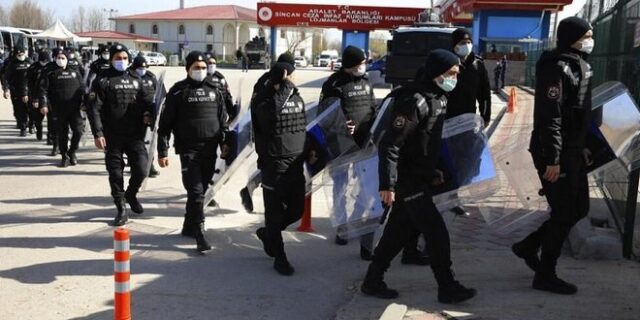 Τουρκία: Ισόβια σε 22 απόστρατους στρατιωτικούς για το αποτυχημένο πραξικόπημα του 2016