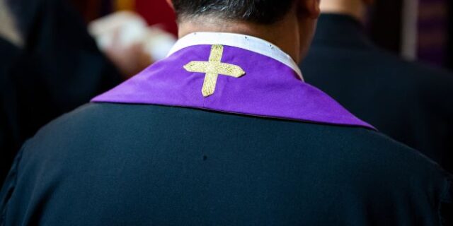 Απειθαρχία Μητροπολιτών στα μέτρα κατά του κορονοϊού διαπίστωσε η Συνοδική Επιτροπή