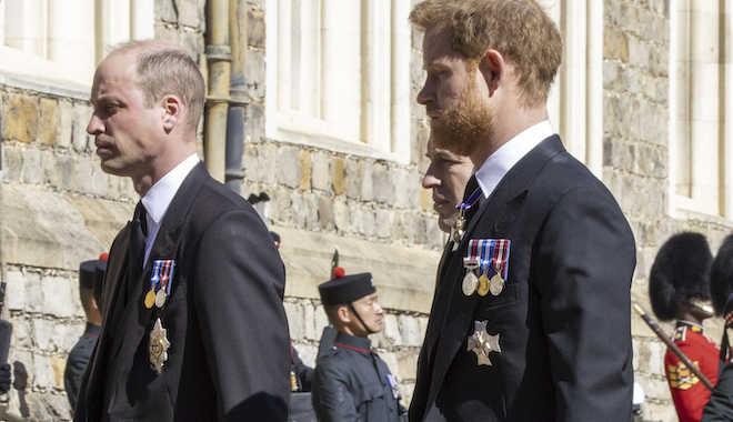 Κηδεία Φιλίππου: Lipreader αποκάλυψε τι είπε ο πρίγκιπας Ουίλιαμ στον πρίγκιπα Χάρι