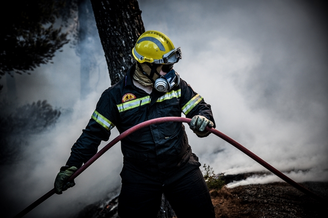 Χαλκιδική: Πυρκαγιά σε δασική έκταση στην περιοχή Δουμπιά