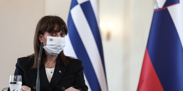 Σακελλαροπούλου: Η παραβίαση του διεθνούς δικαίου, απειλή για τη σταθερότητα και την ειρήνη