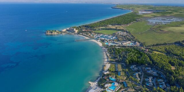 Sani Resort: Το πρώτο ελληνικό resort με μηδενικό αποτύπωμα άνθρακα