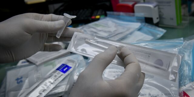Κορονοϊός: Γιατί τα self test αποτελούν ημίμετρο στον έλεγχο της επιδημίας
