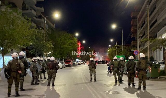 Θεσσαλονίκη: Ένταση μεταξύ οπαδών και αστυνομικών