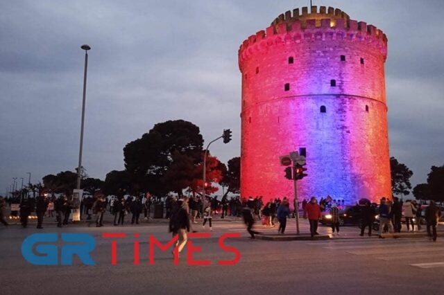 Θεσσαλονίκη: Ο Λευκός Πύργος “ντύθηκε” στα χρώματα της Αρμενίας