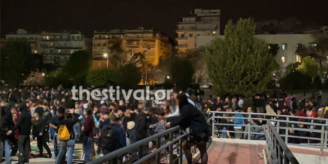 Lockdown: Εικόνες συνωστισμού σε Αθήνα και Θεσσαλονίκη