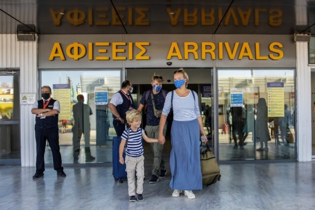 ΗΠΑ: Ταξιδιωτική οδηγία λόγω κορονοϊού για 131 χώρες – Ανάμεσά τους και η Ελλάδα