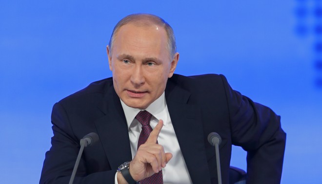 Ο Πούτιν απαγόρευσε και επίσημα τους γκέι γάμους στη Ρωσία