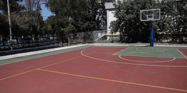Καισαριανή: Δεκαπέντε κουκουλοφόροι επιτέθηκαν με ρόπαλα σε ανήλικους – Στο νοσοκομείο 15χρονος