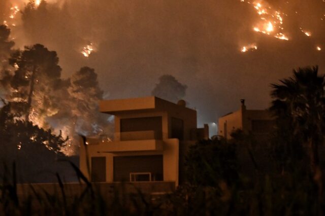 Φωτιά στην Κορινθία: Σκληρή κριτική του ΚΙΝΑΛ στην κυβέρνηση