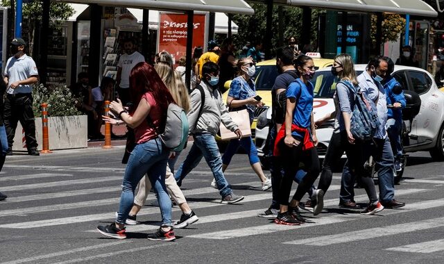 Κορονοϊός: 1063 νέα κρούσματα σήμερα στην Αττική