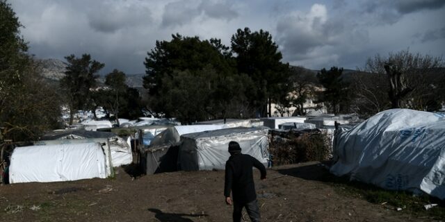 Χίος: Στο “μικροσκόπιο” δύο θάνατοι προσφύγων και μια γέννα έξω από τη ΒΙΑΛ