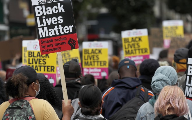 Βρετανία: Ακτιβίστρια του Black Lives Matters δέχτηκε πυροβολισμό στο κεφάλι