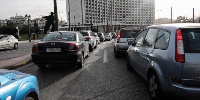 Τέλη κυκλοφορίας: Άνοιξε η εφαρμογή για πληρωμή με το μήνα