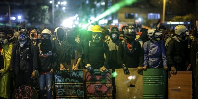 Κολομβία: Συνεχίζονται για 15η μέρα οι αντικυβερνητικές διαδηλώσεις – Τουλάχιστον 42 νεκροί