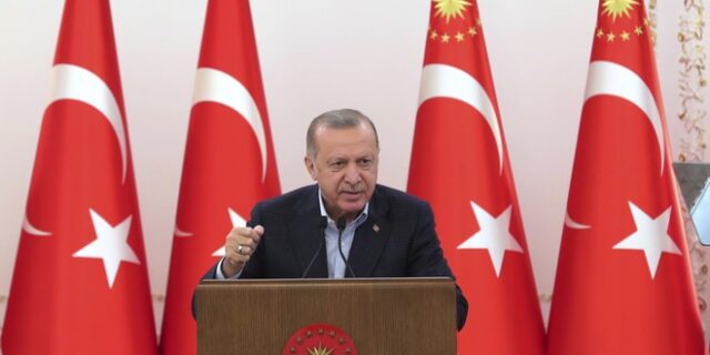 Τουρκία: Ο Ερντογάν απέλυσε έναν απο τους 4 υποδιοικητές της κεντρικής τράπεζας