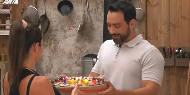 Φάρμα: Η έκπληξη των παικτών στον Σάκη Τανιμανίδη για τα γενέθλιά του