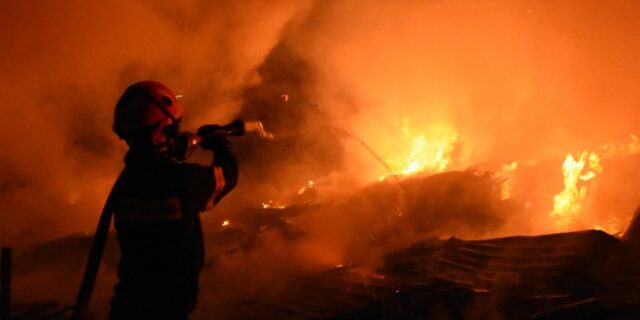 Εύβοια: Φωτιά σε υποσταθμό της ΔΕΗ στο Αλιβέρι