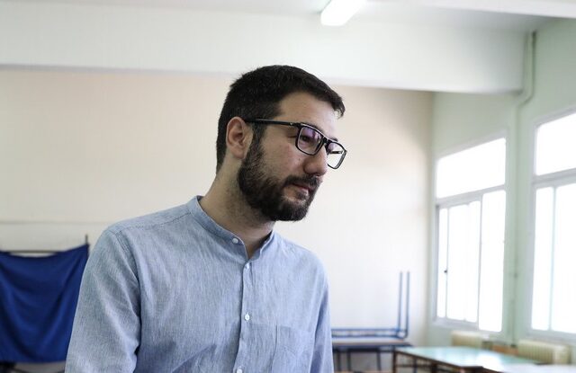 Ηλιόπουλος: “Το εργασιακό νομοσχέδιο φέρνει απλήρωτα 10ωρα και μείωση μισθών”