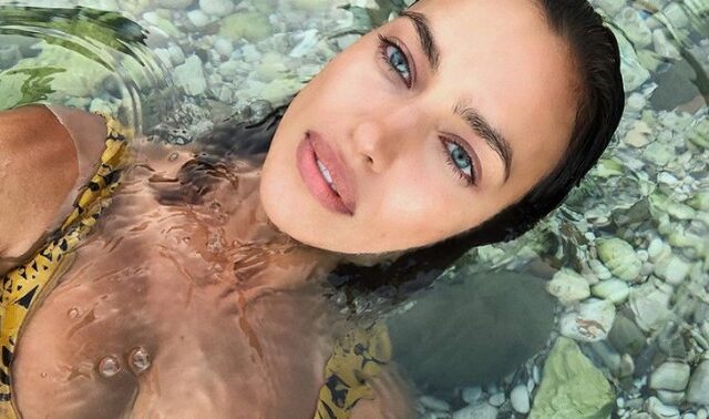 Η Ιρίνα Σάικ ποζάρει γυμνή και βάζει “φωτιά” στο Instagram