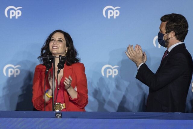 Ισαβέλ Ντίας Αγιούσο: Η Ισπανίδα “Τραμπ” έστειλε τον Ιγκλέσιας εκτός πολιτικής