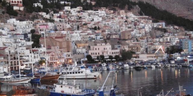 Δελτία ειδήσεων: Μεταξύ τηλεκοντρόλ και Χάρυβδης