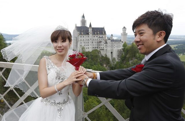 Κίνα: Γιατί τα διαζύγια μειώθηκαν κατά 70%