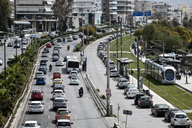 Πήραν τους δρόμους οι Αθηναίοι: Αυξημένη έως 170% η κίνηση τη Μ. Εβδομάδα