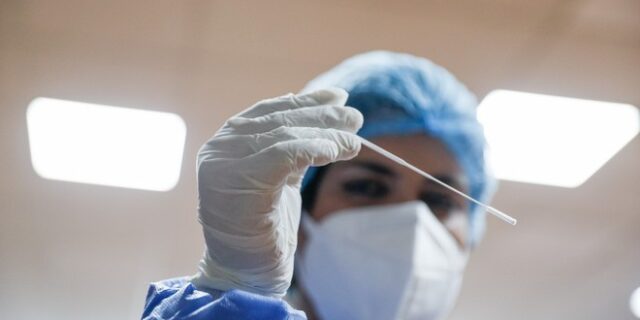 ΕΟΔΥ: Πού θα γίνονται δωρεάν rapid test τη Δευτέρα