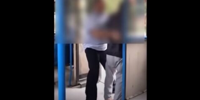 Νέο περιστατικό ρατσιστικής συμπεριφοράς οδηγού λεωφορείου σε βάρος επιβάτη