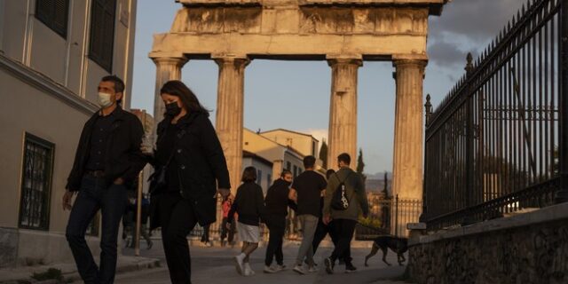 Άρση μέτρων: Θετικές εισηγήσεις για κατάργηση sms – Ανοίγουν οι διαπεριφερειακές μετακινήσεις