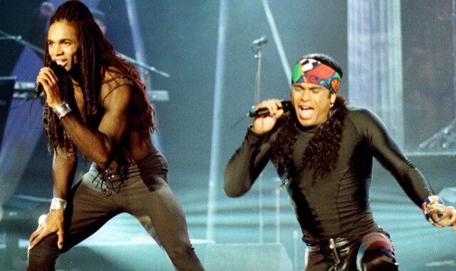 Η απίστευτη ιστορία των Milli Vanilli που πήραν Grammy και τραγουδούσαν άλλοι στη θέση τους, γίνεται ταινία