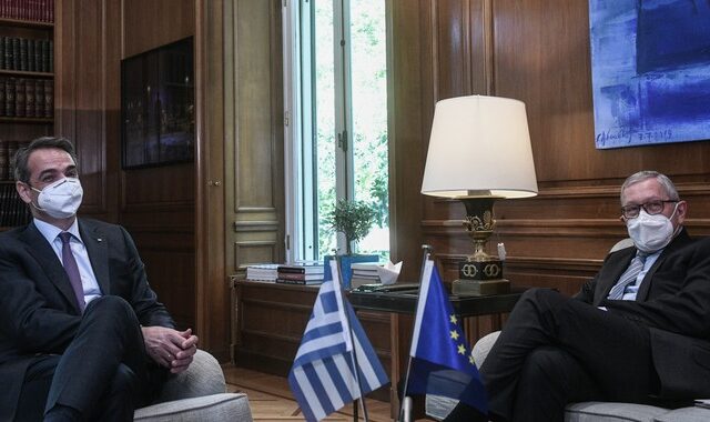 Με τον επικεφαλής του ESM συναντήθηκε ο Κυριάκος Μητσοτάκης