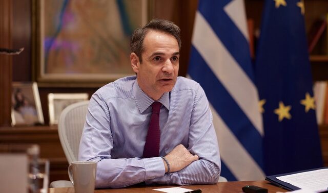 Μητσοτάκης: “Πρέπει να προσαρμόσουμε την αγορά εργασίας στον 21ο αιώνα”