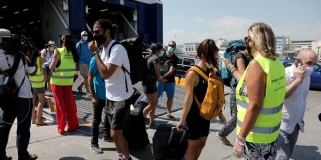 Άνοιξαν τα λιμάνια: Χλιαρή κίνηση το πρωί – Αυξάνεται η πληρότητα στα πλοία